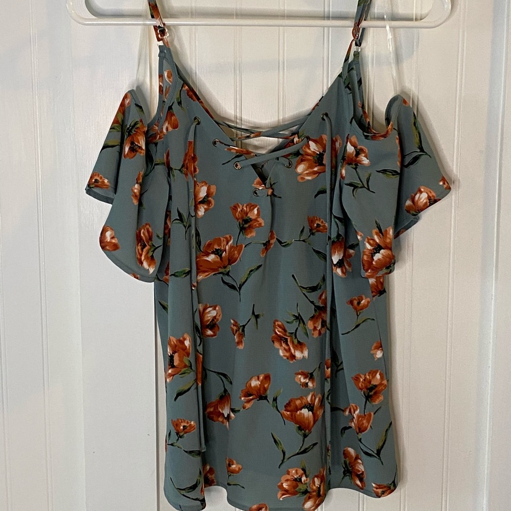 Off-the-shoulder Blouse